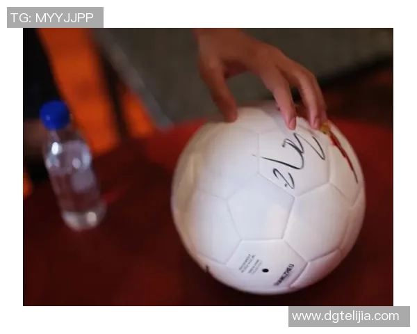 退役足球明星畅谈职业生涯与未来发展之路的深度访谈视频 退役足球明星畅谈职业生涯与未来发展之路的深度访谈视频