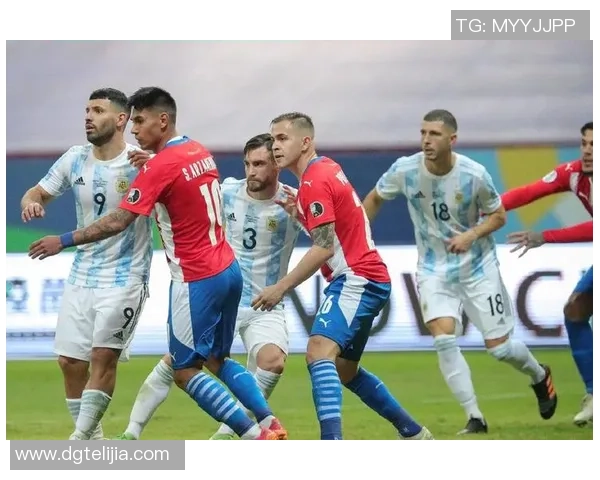 巴拉圭足球明星娃娃形象展示与魅力解析